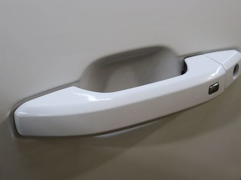 Used 2020 GMC Sierra 2500 AT4 w/ AT4 Premium Package image 26