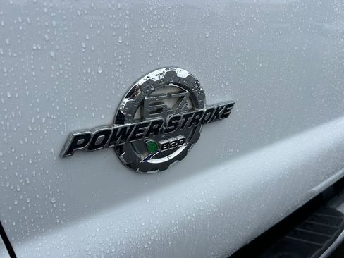 Used 2016 Ford F350 Lariat w/ Lariat Ultimate Package image 32