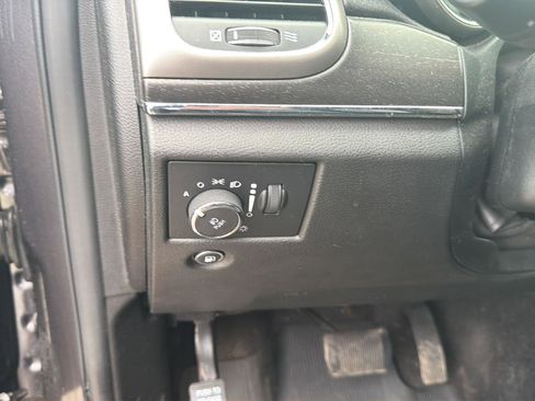 Used 2018 Jeep Grand Cherokee Limited AWD/4WD image 13