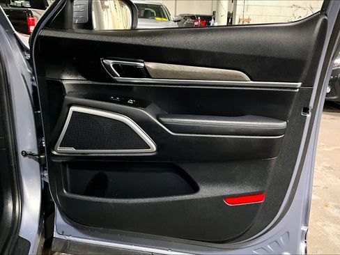 Used 2022 Kia Telluride EX w/ Towing Package image 22