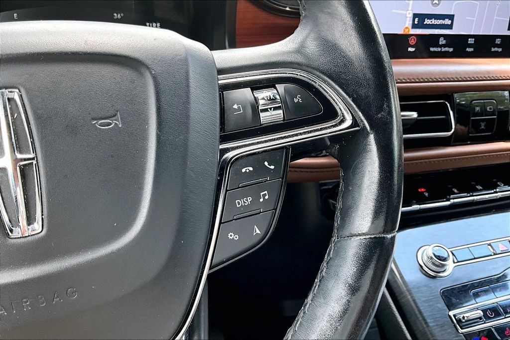 Used 2022 Lincoln Nautilus Reserve w/ Equipment Group 201A AWD/4WD image 12