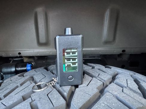 Used 2025 Ford F150 Raptor w/ Equipment Group 803A Raptor R AWD/4WD image 81