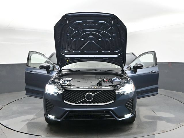 New 2026 Volvo XC60 B5 Ultra w/ Protection Package Premier AWD/4WD image 55