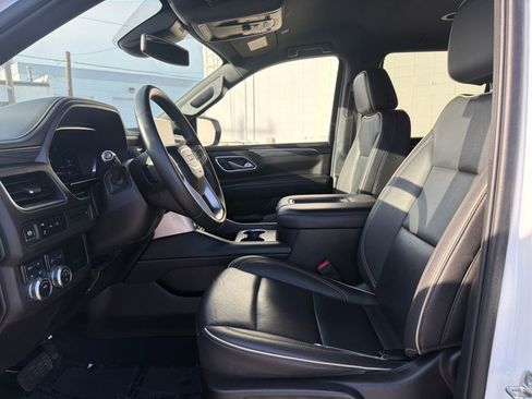 Used 2024 GMC Yukon SLT image 16