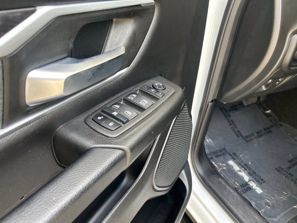 Used 2023 RAM 1500 Big Horn AWD/4WD image 37