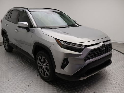 Certified 2025 Toyota RAV4 Limited w/ Advanced Technology Package AWD/4WD image 6