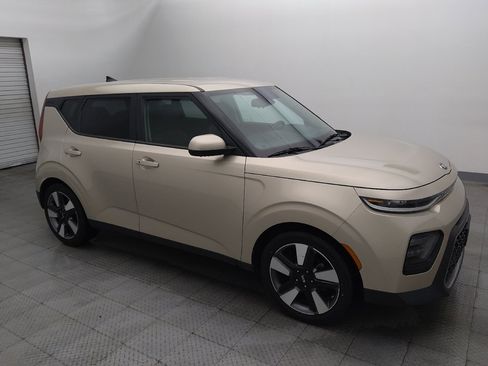 Used 2020 Kia Soul EX w/ Option Group 015 FWD image 11