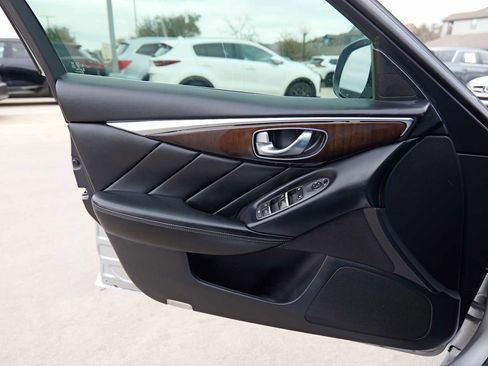 Used 2018 INFINITI Q50 Luxe w/ Essential Package (3.0T Luxe) image 14