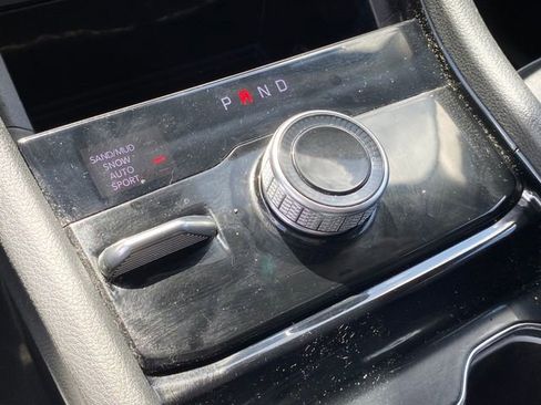Used 2023 Jeep Grand Cherokee Limited AWD/4WD image 12