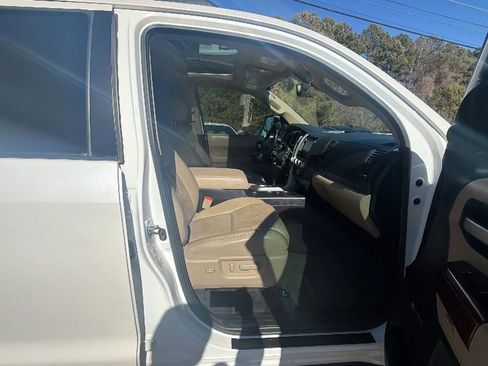 Used 2016 Toyota Sequoia Platinum image 15