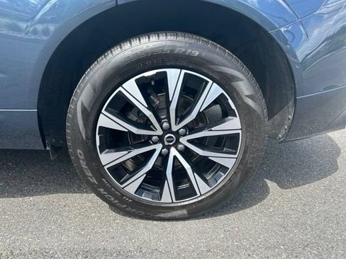 Certified 2024 Volvo XC60 B5 Core w/ Protection Package Premier AWD/4WD image 9