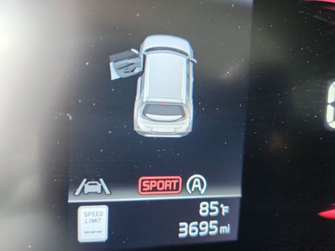 Used 2024 Kia Soul LX image 28