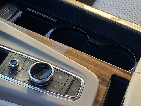 Certified 2024 Cadillac Escalade Sport Platinum image 32