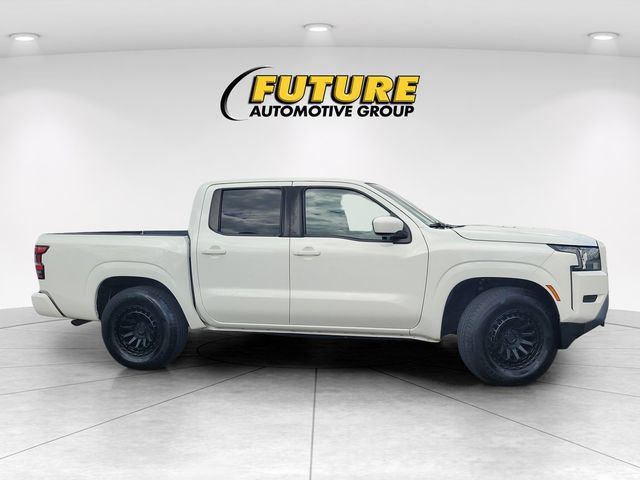 Certified 2023 Nissan Frontier SV RWD image 3