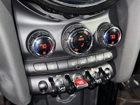 Certified 2024 MINI Cooper 2-Door Hardtop FWD image 24