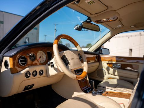 Used 2009 Bentley Arnage R image 2