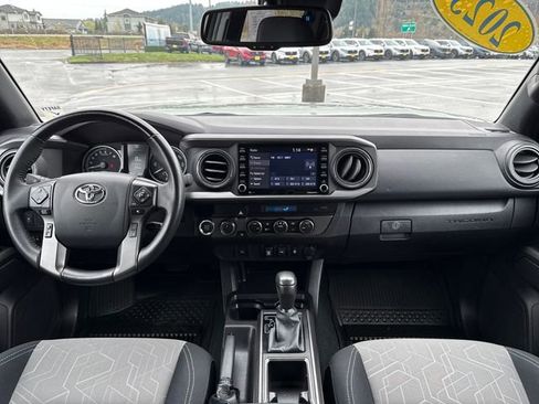 Used 2023 Toyota Tacoma TRD Off-Road w/ Black Out Package (TMS) image 15