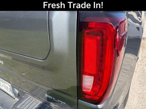 Used 2020 GMC Sierra 1500 SLT RWD image 10