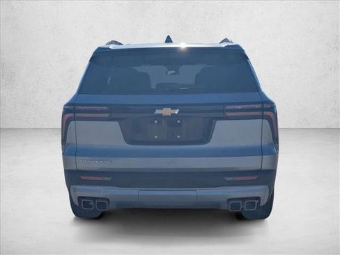 Certified 2025 Chevrolet Traverse LT w/ Driver Confidence Package image 5