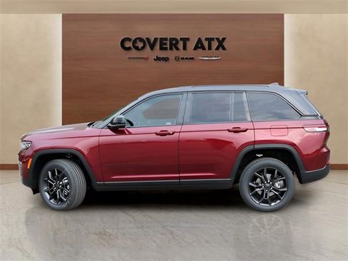 New 2025 Jeep Grand Cherokee Limited image 2