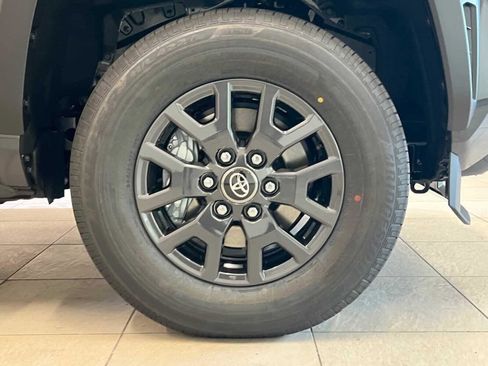 New 2025 Toyota 4Runner SR5 image 7