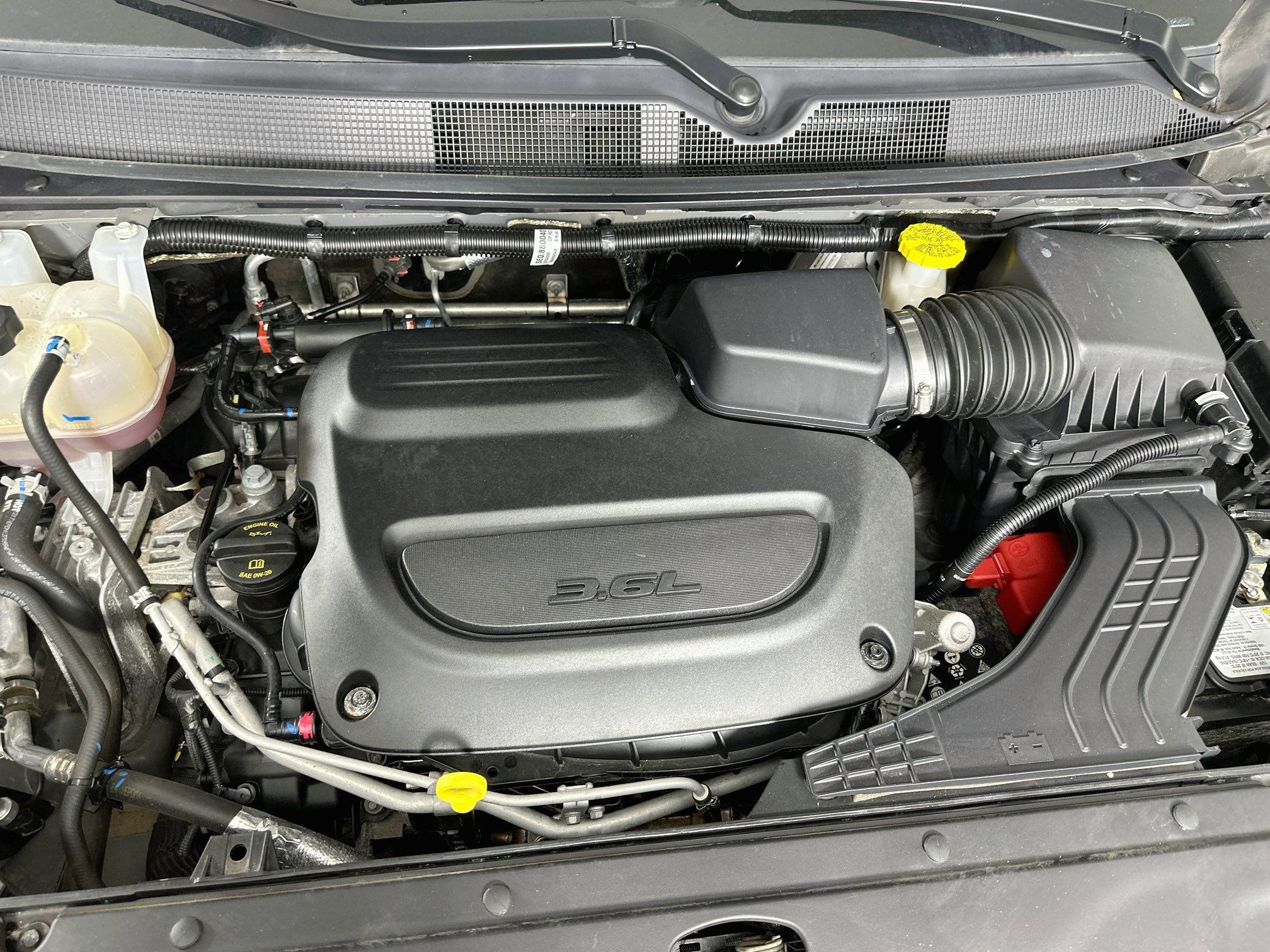 Used 2025 Chrysler Pacifica Select FWD image 34