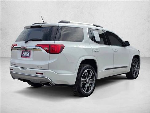 Used 2017 GMC Acadia Denali w/ Technology Package AWD/4WD image 5