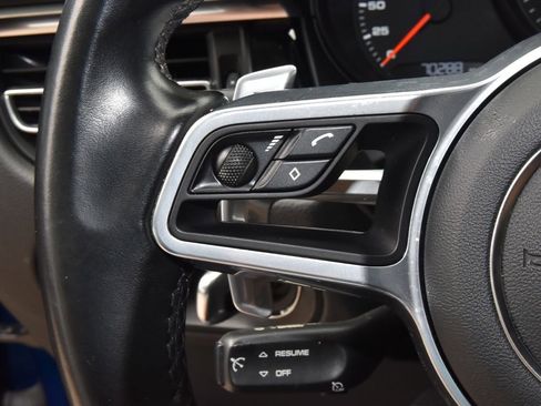 Used 2020 Porsche Macan AWD/4WD image 23