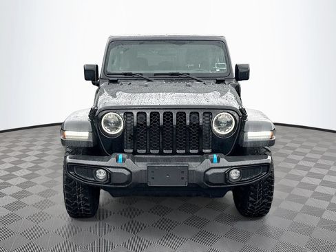 Used 2023 Jeep Wrangler Unlimited w/ Cold Weather Group AWD/4WD image 2