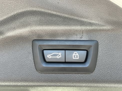 Used 2023 BMW X7 xDrive40i image 31