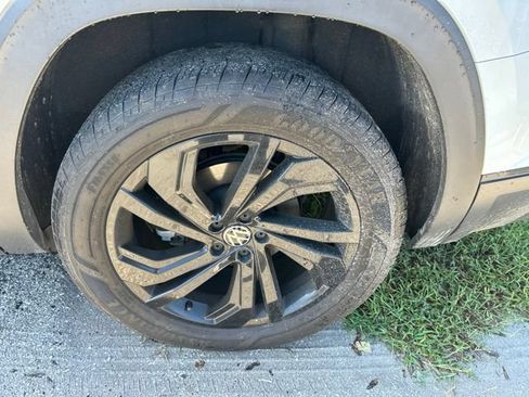 Used 2022 Volkswagen Atlas SE FWD image 20