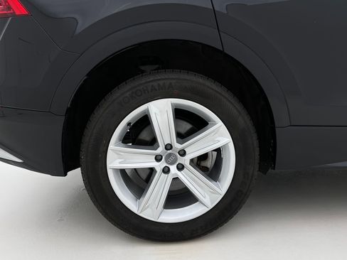 Used 2019 Audi Q8 Premium w/ Convenience Package image 33
