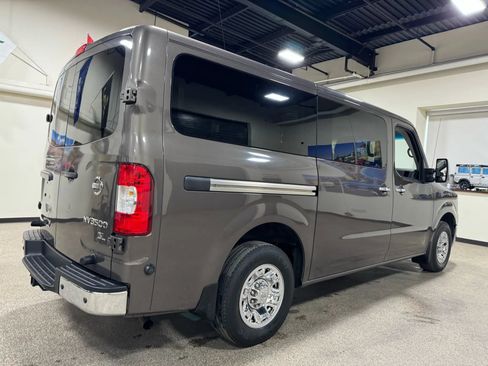 Used 2018 Nissan NV 3500 SL RWD image 16