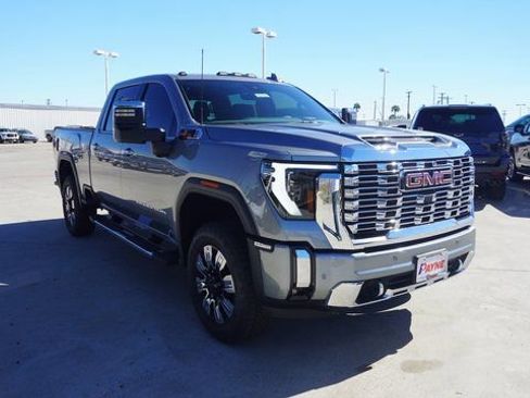 New 2026 GMC Sierra 2500 Denali w/ Technology Package image 3