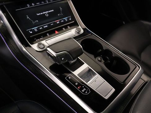 Used 2021 Audi Q8 Prestige w/ Prestige Package image 8
