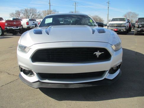 Used 2017 Ford Mustang GT Premium w/ Equipment Group 401A image 10