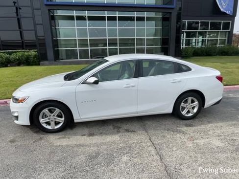 Used 2021 Chevrolet Malibu LS image 3