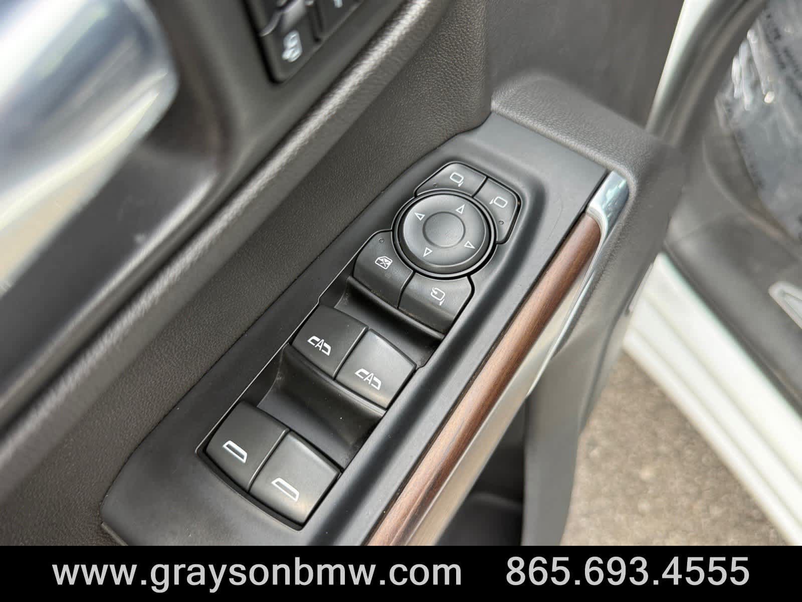 Used 2020 GMC Sierra 1500 SLT w/ SLT Premium Plus Package AWD/4WD image 18