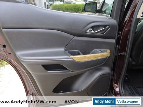 Used 2017 GMC Acadia Denali image 26