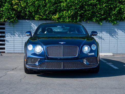 Used 2016 Bentley Continental GT image 3