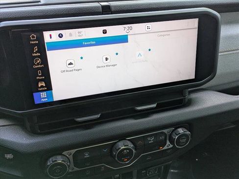 New 2025 Jeep Gladiator Sport image 13