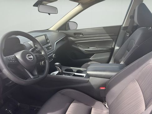 Used 2024 Nissan Altima 2.5 S image 28