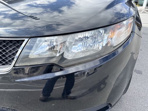 Used 2010 Kia Forte EX image 10