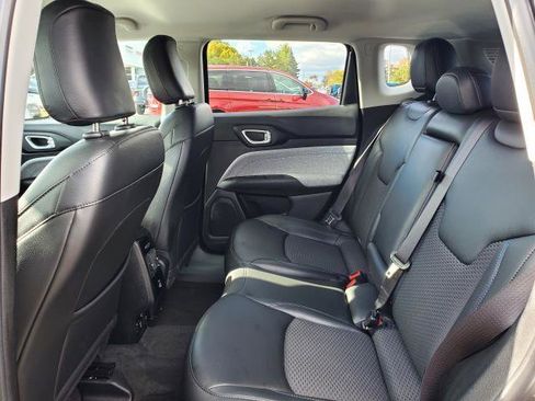 Used 2022 Jeep Compass Latitude w/ Convenience Group image 24