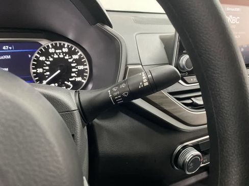 Used 2025 Nissan Altima 2.5 SV image 22