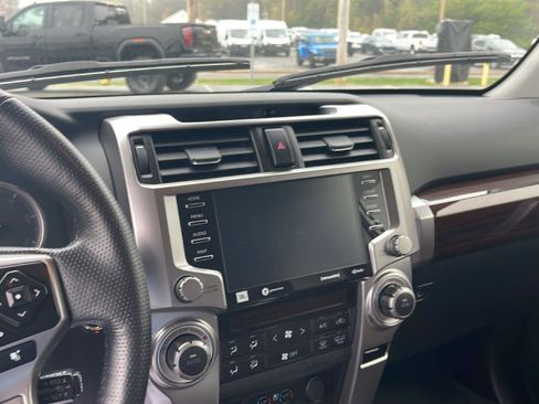 Used 2023 Toyota 4Runner Limited image 14