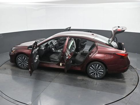 Used 2023 Nissan Altima 2.5 SV image 55