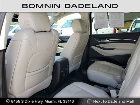 Used 2023 Buick Enclave Essence image 11