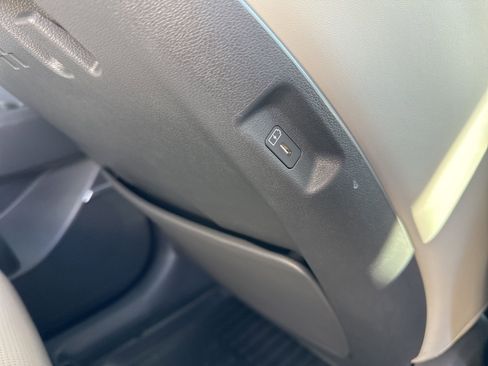 Used 2025 Hyundai Santa Fe Calligraphy image 30