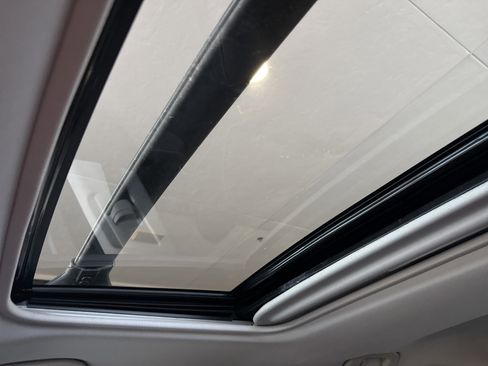 Used 2024 Toyota RAV4 Limited image 34